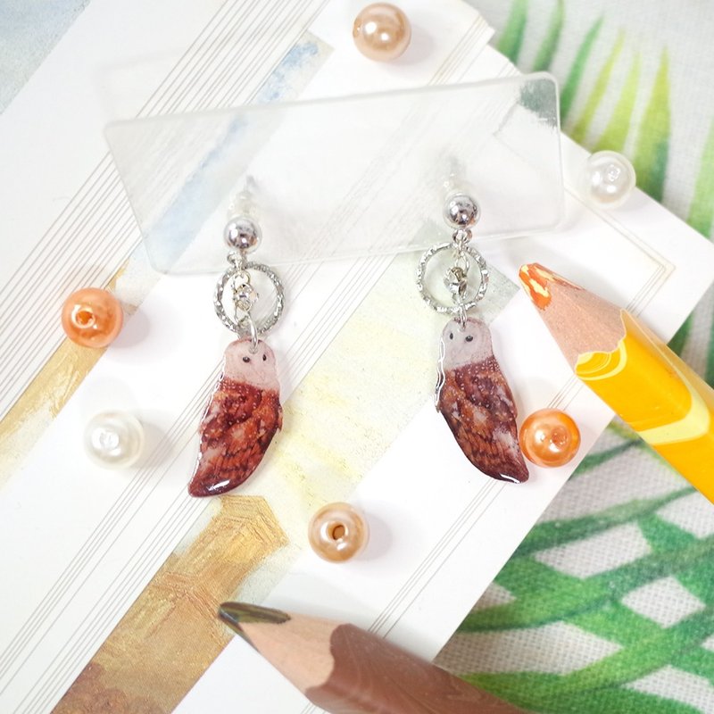 台湾特有亚种 东方草鸮 绘画耳环 耳针/耳夹 - 耳环/耳夹 - 防水材质 咖啡色