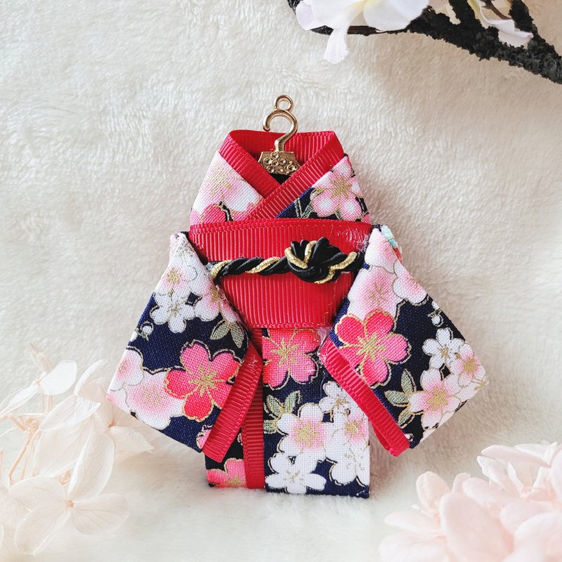 钥匙圈 吊饰 和服 日式和服 浴衣 礼物 手工 疗愈 包包 黑红 - 钥匙链/钥匙包 - 其他材质 黑色