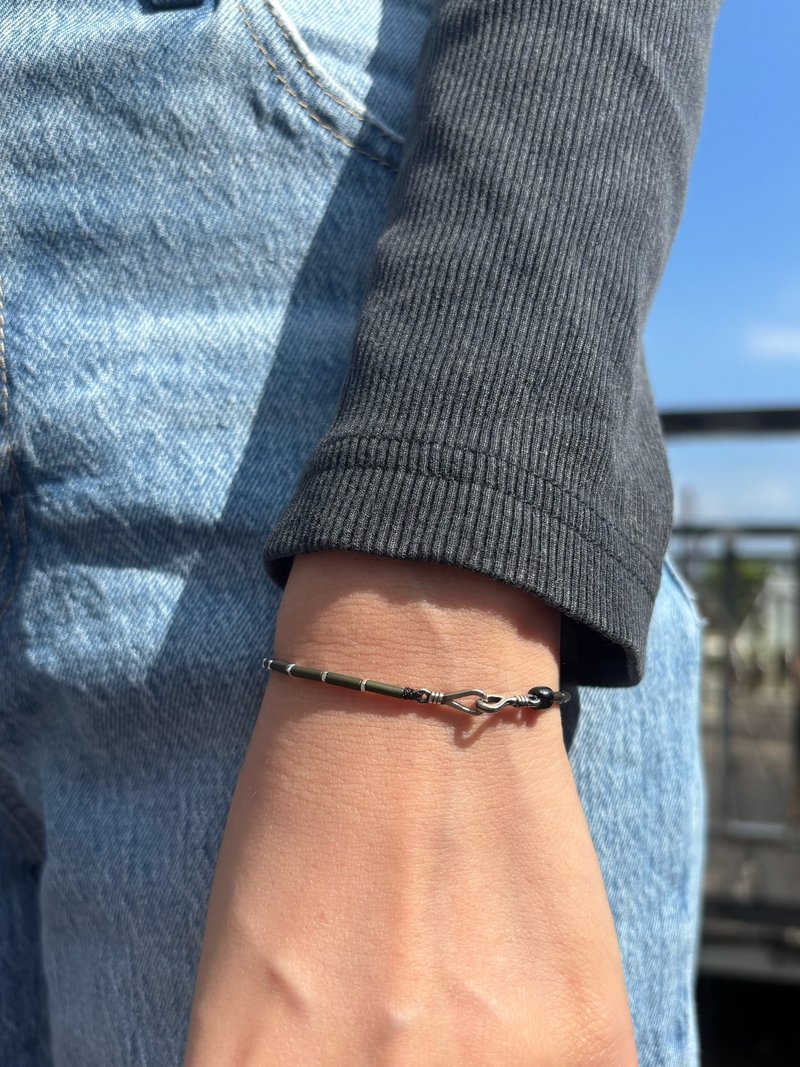 限量日系cosmo 精致unique磨砂深军绿色复古做旧92银扣极细手链 - 手链/手环 - 玻璃 