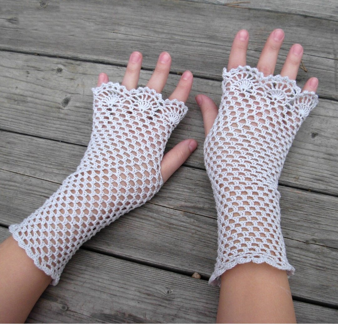 Cottagecore lace fingerless gloves, crochet gloves, lace white victorian gloves, - 手套 - 棉 白色
