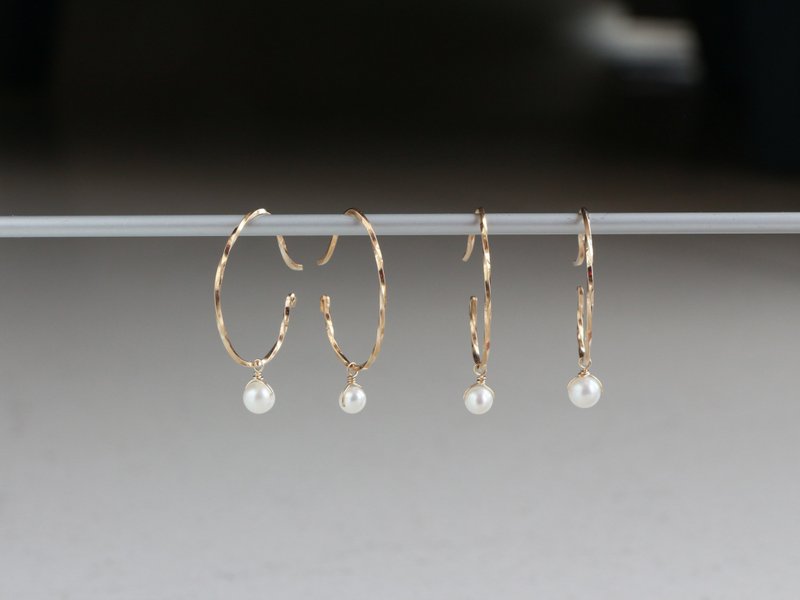 14kgf- Ovo pearl minimalist pierced earrings - 耳环/耳夹 - 贵金属 金色