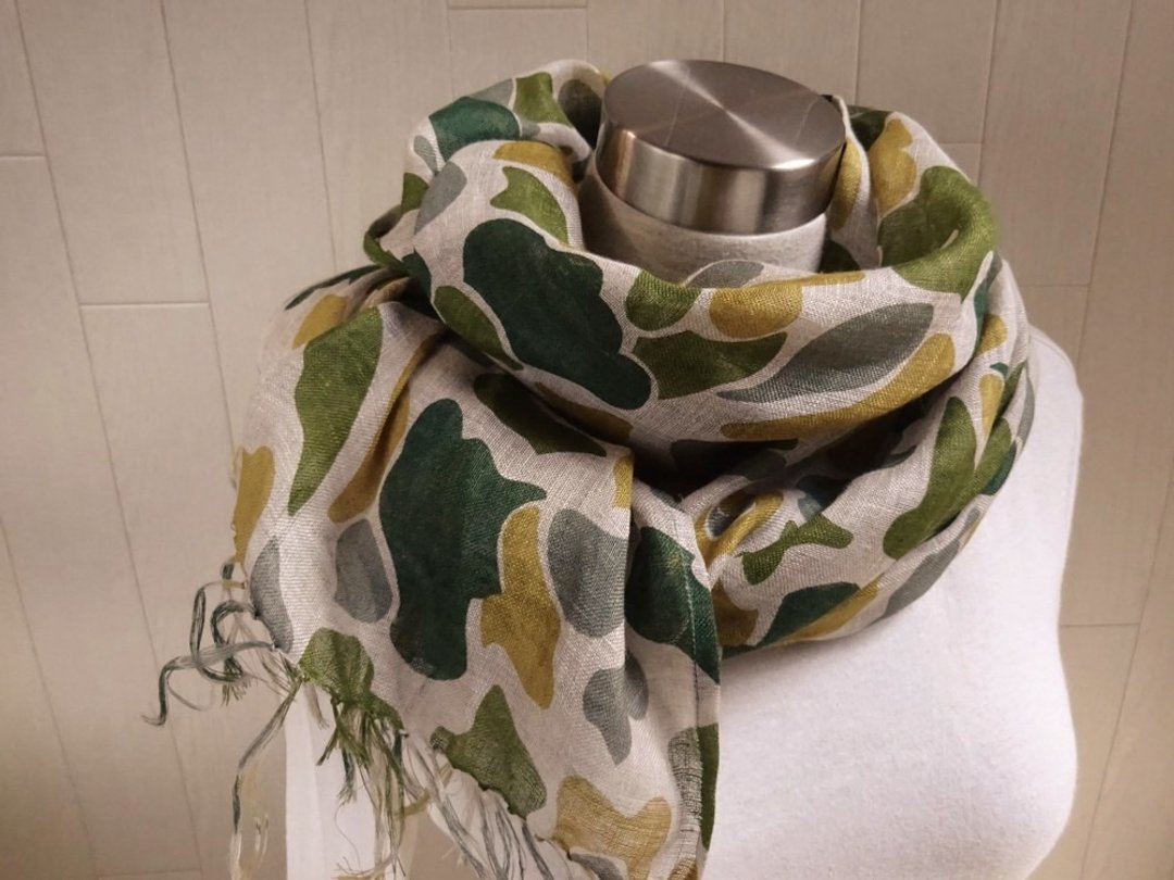 Linen single gauze stall camouflage green tea - 丝巾 - 棉 绿色
