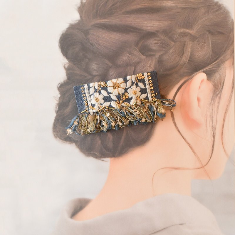 Natsu 印度刺绣流苏发夹 /蓝 - 发饰 - 绣线 蓝色