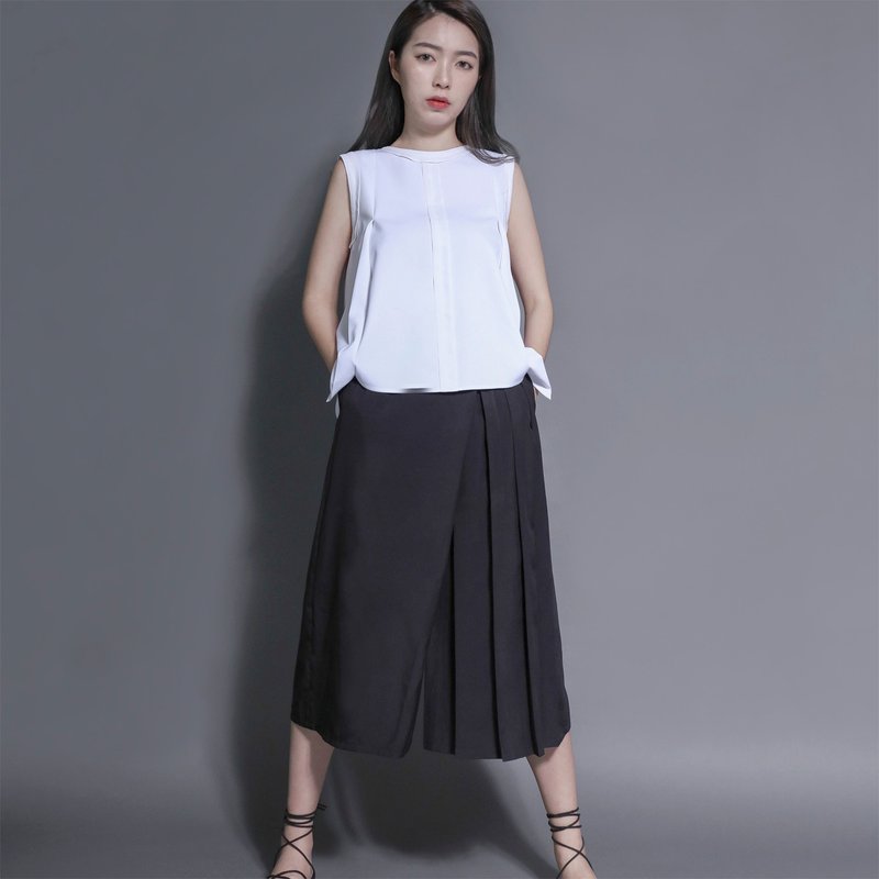 Madame Curie 居里夫人不对称斜折宽裤_7SF206_黑 - 女装长裤 - 棉．麻 黑色