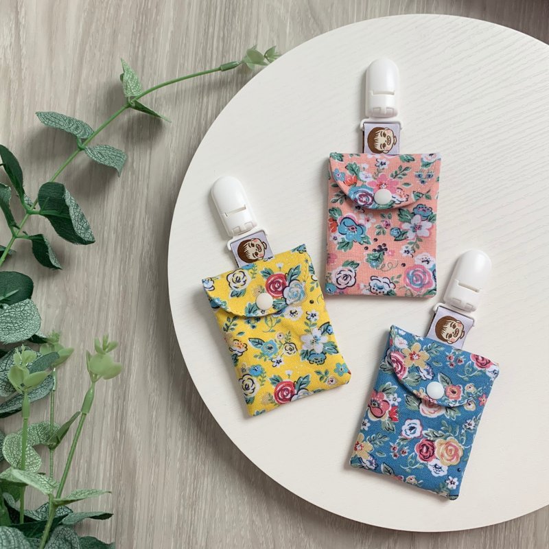 古典小玫瑰平安符袋 礼盒 弥月 - 平安符/符袋 - 棉．麻 