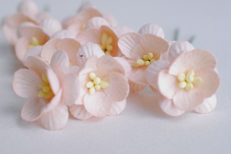 Paper flower, 50 pieces, size 2.5 cm. Cherry blossom, Sakura, pale pink color. - 木工/竹艺/纸艺 - 纸 粉红色