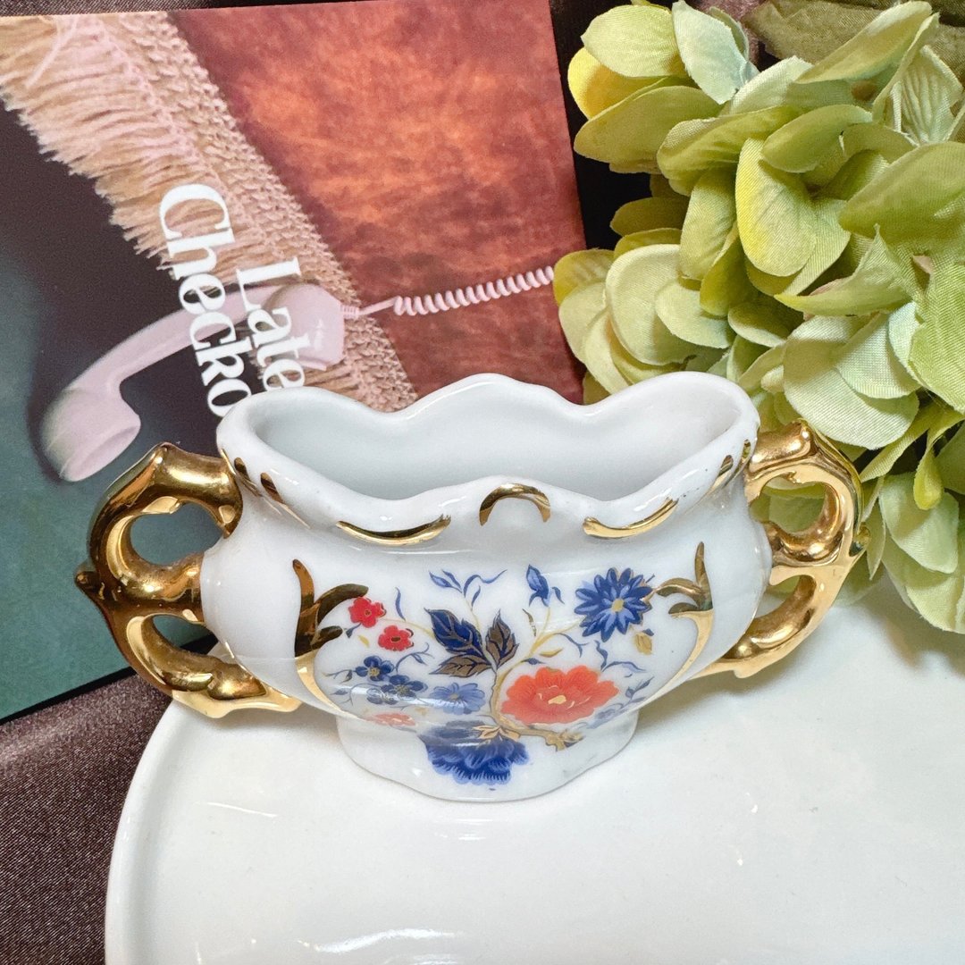 【西洋古董饰品】西班牙手工 Guillen 陶瓷美花卉金边置 置物盒 - 名片架/名片座 - 贵金属 多色