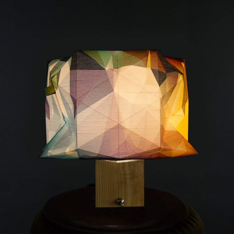 deLight 丝料灯具 9 / 木台灯 / 手工折艺 / 得奖产品 - 灯具/灯饰 - 丝．绢 