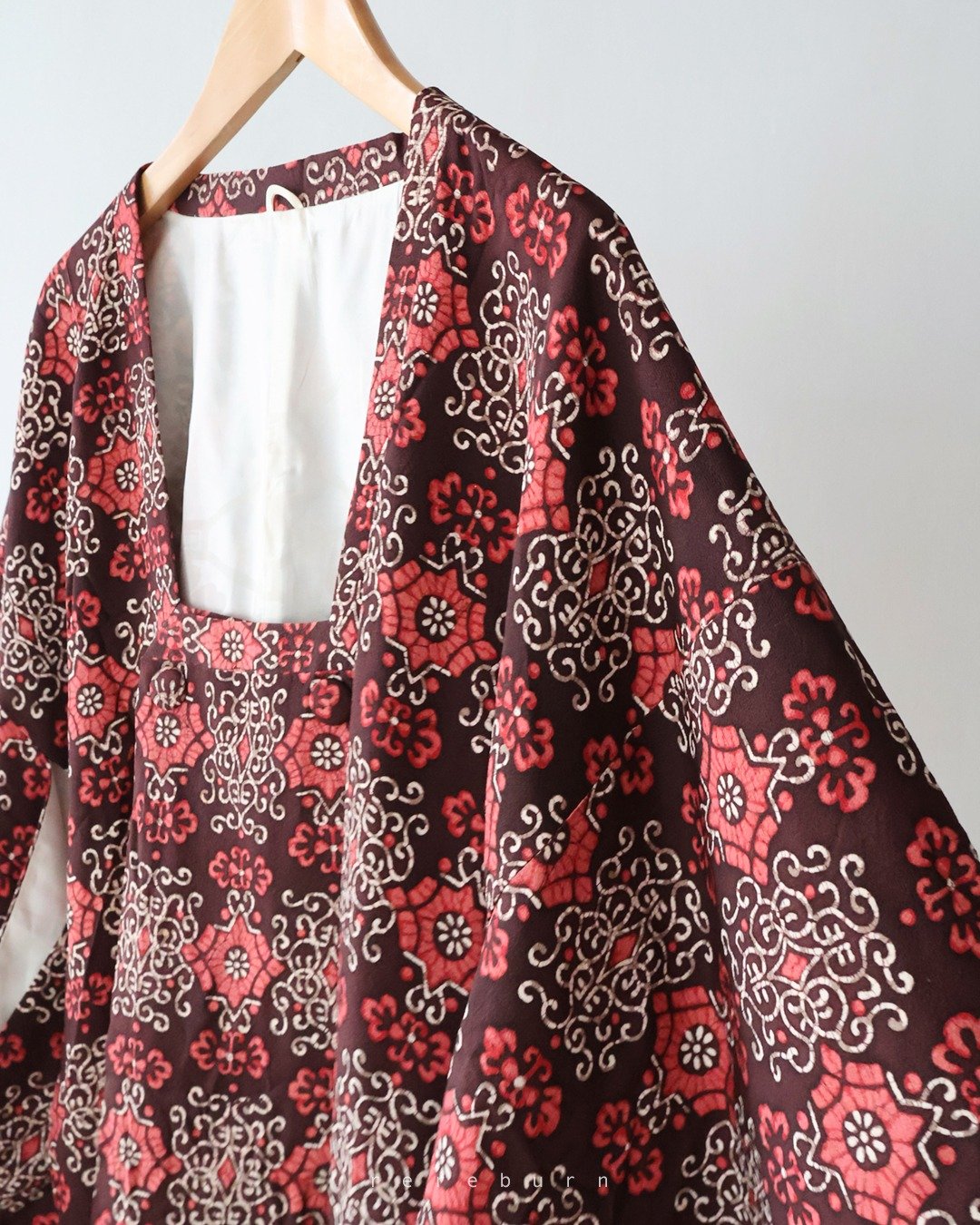 日本制和风印花薄款红色古着道行和服外套 - 女装休闲/机能外套 - 聚酯纤维 红色