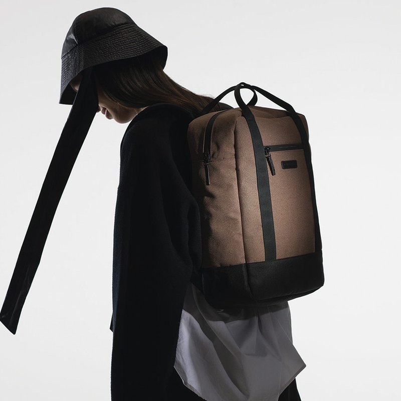 Ison Medium Neural系列后背包M (玫瑰粉) - 后背包/双肩包 - 环保材料 粉红色