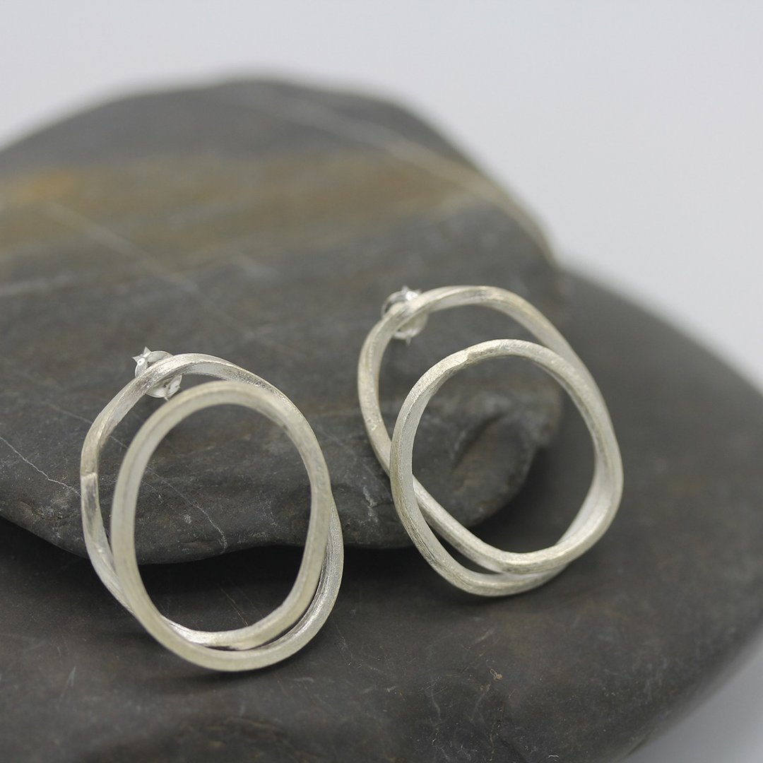 Handmade double infinity loop silver wire scribbles earrings (E0199) - 耳环/耳夹 - 银 