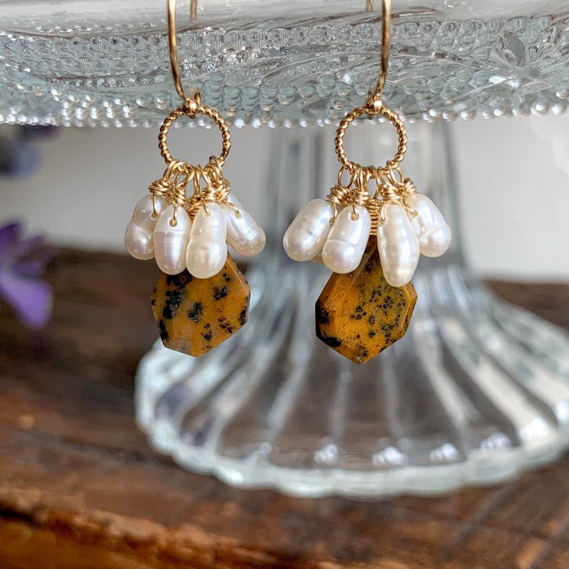 14kgf Leopard skin agate and freshwater pearl earrings or Clip-On - 耳环/耳夹 - 石头 咖啡色