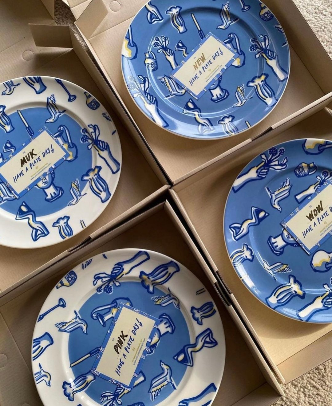 Collectable Arts Ceramic Plate - 花瓶/陶器 - 陶 蓝色