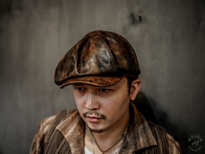 Distressed Leather Newsboy Cap - 帽子 - 真皮 多色