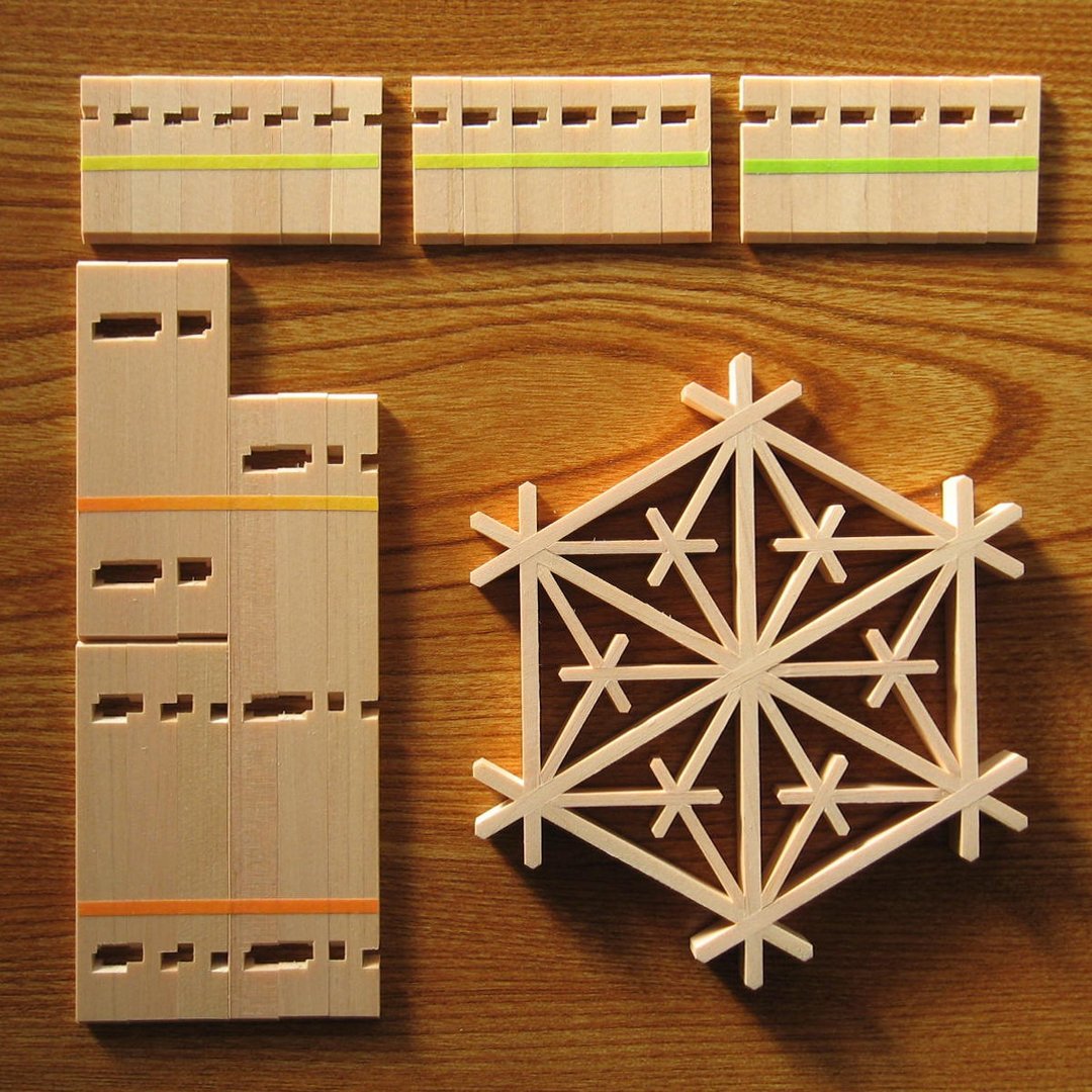 Japan Kumiko assembly kit Tsunoasa pattern Traditional crafts - 杯垫 - 木头 咖啡色