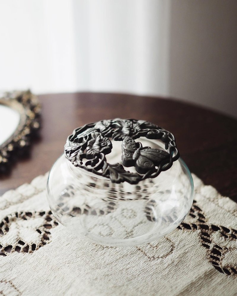 复古二十年代 百花香罐配有锡制盖 - 其他 - 其他材质 透明