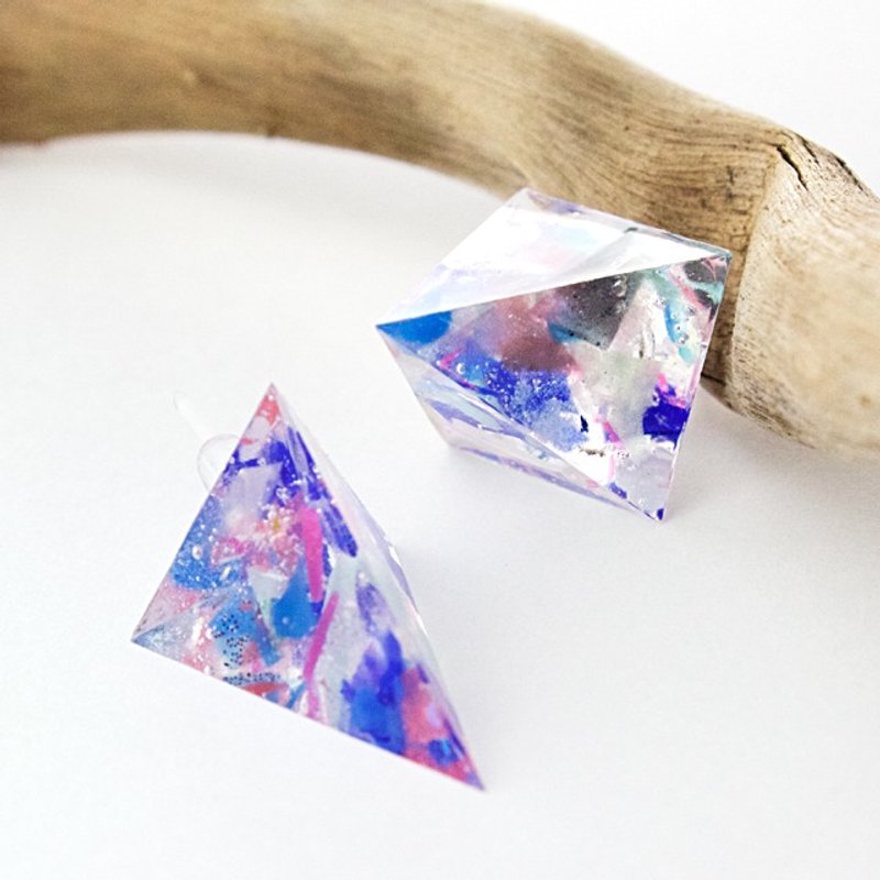 Acute angle combination Pierce (confetti) - 耳环/耳夹 - 其他材质 多色