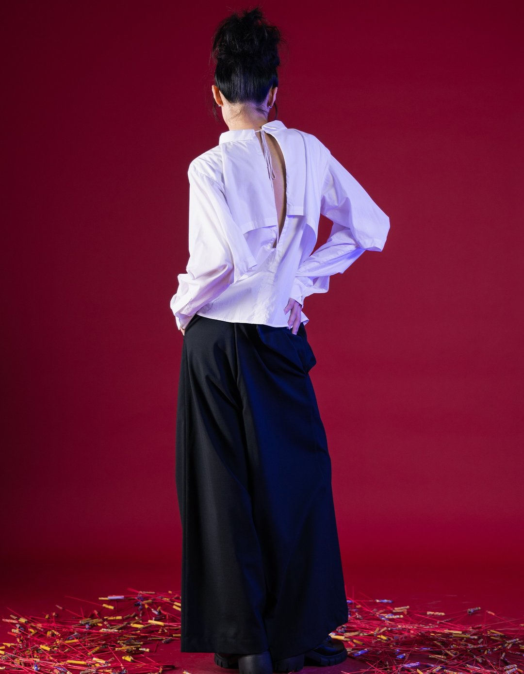 解构露背短版衬衫 - 女装衬衫 - 棉 白色