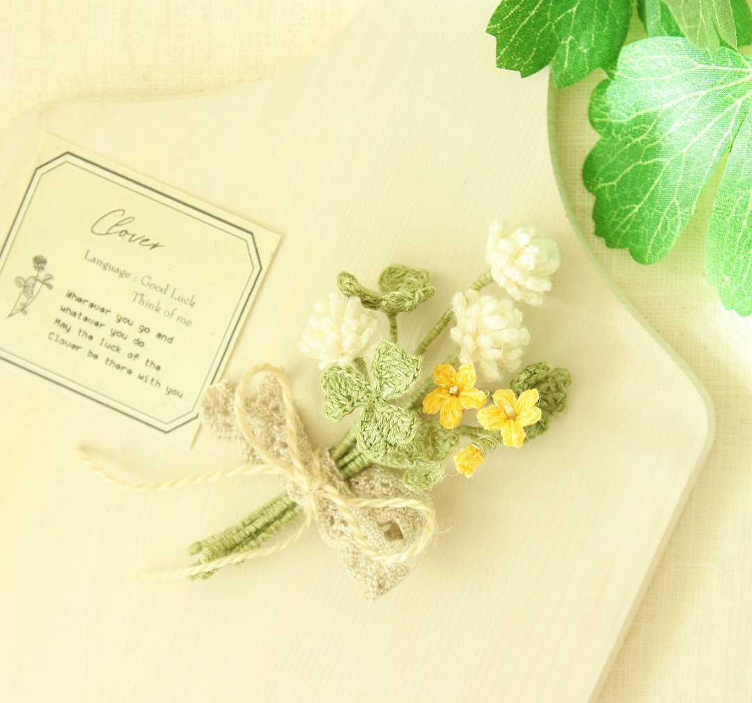 春之花 幸运草/三叶草/四叶草X小野花 2色任择 花束胸针 钩针编织 - 胸针 - 棉 粉红色