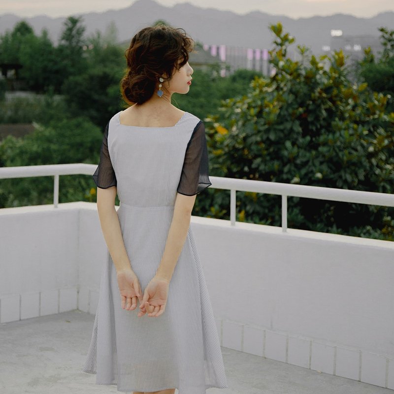 新款时尚收腰洋装撞色日系复古风格连身裙 - 洋装/连衣裙 - 其他材质 