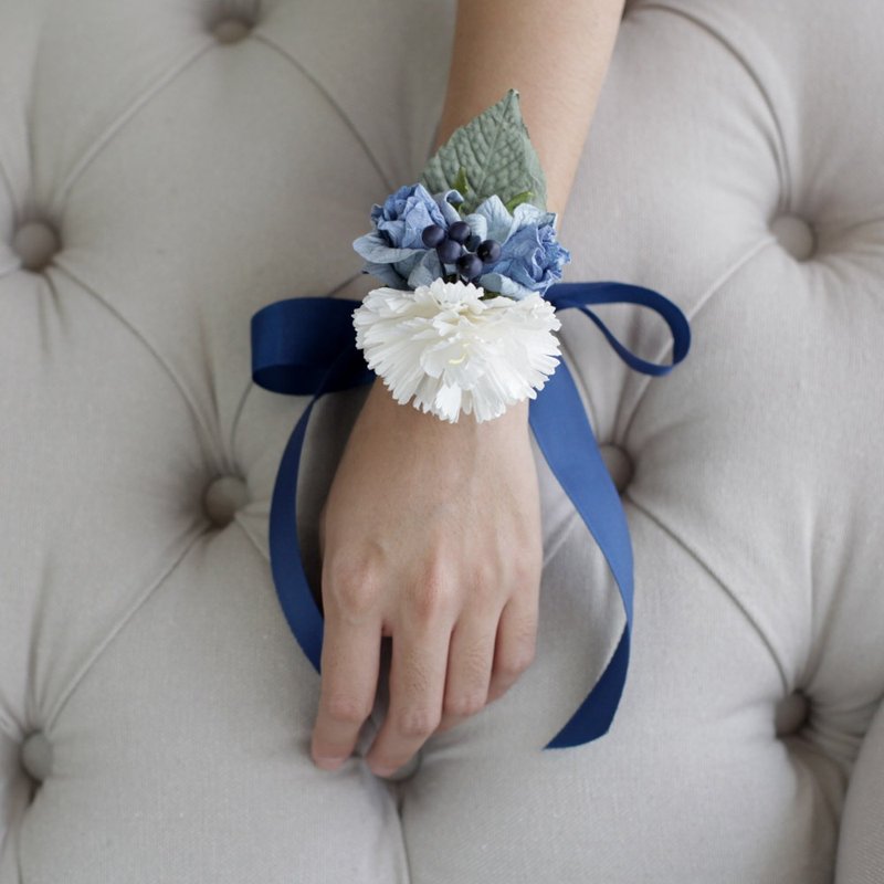 BB207 : Bridesmaids Corsage Bridesmaid Bracelet Wristband Deep Blue Size 2.5"x2.5" - 手链/手环 - 纸 蓝色