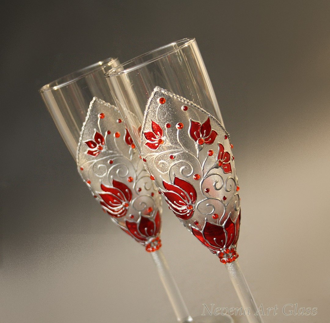 Red Wedding Glasses, Champagne Flutes, Hand Painted Set of 2 - 酒杯/酒器 - 玻璃 红色
