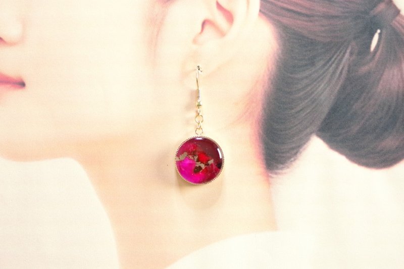 树脂艺术 圆形耳环・神话之女 - 耳环/耳夹 - 树脂 粉红色