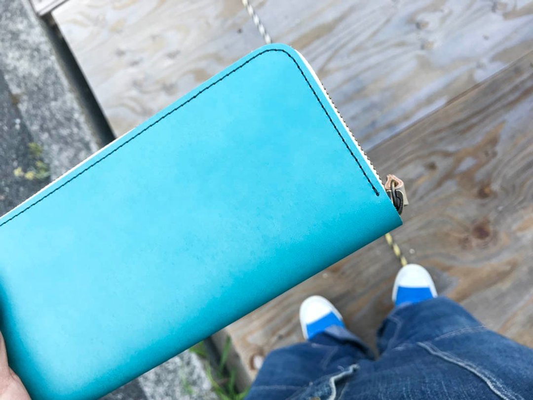 ROUND Refreshing lemon and soda Round zip wallet Smartphone passbook OK RZW-TYWW-YCH-K - 皮夹/钱包 - 真皮 蓝色