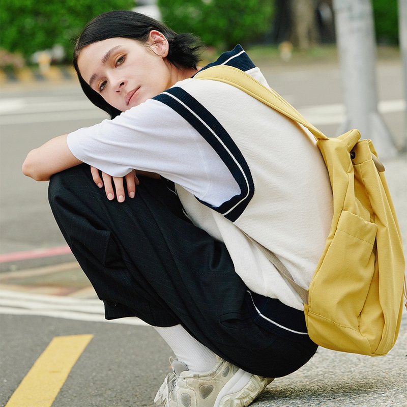 索绳束口后背包L号 ELIO ECO 休闲旅行双肩包 (雏菊黄) - 后背包/双肩包 - 环保材料 黄色