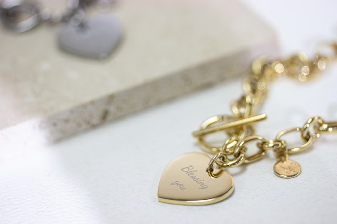 【Locked Heart】定制化不锈钢心形钢牌锁链颈链 / 字母 名字 日 - 项链 - 不锈钢 金色