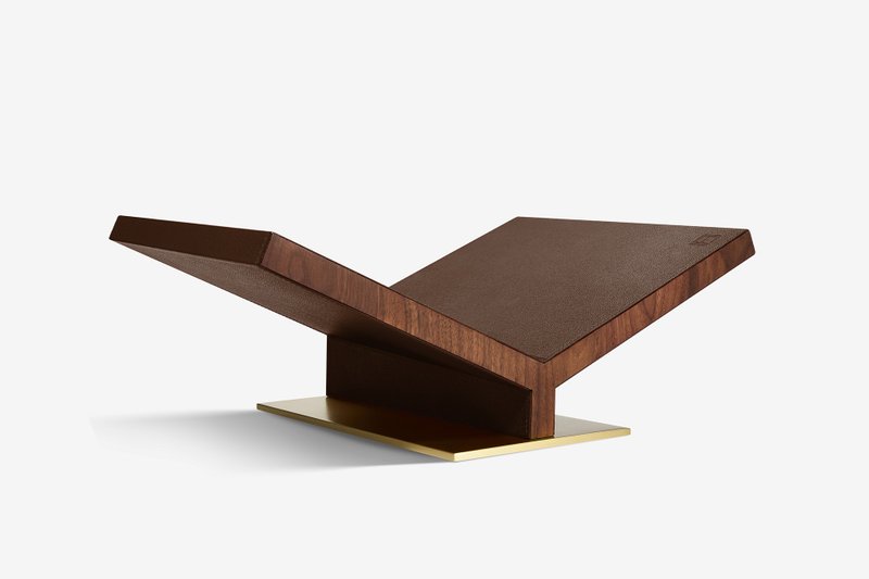 精装书架Collector Classic Bookstand - Brown Peddled Leather - 书架/书挡 - 其他材质 