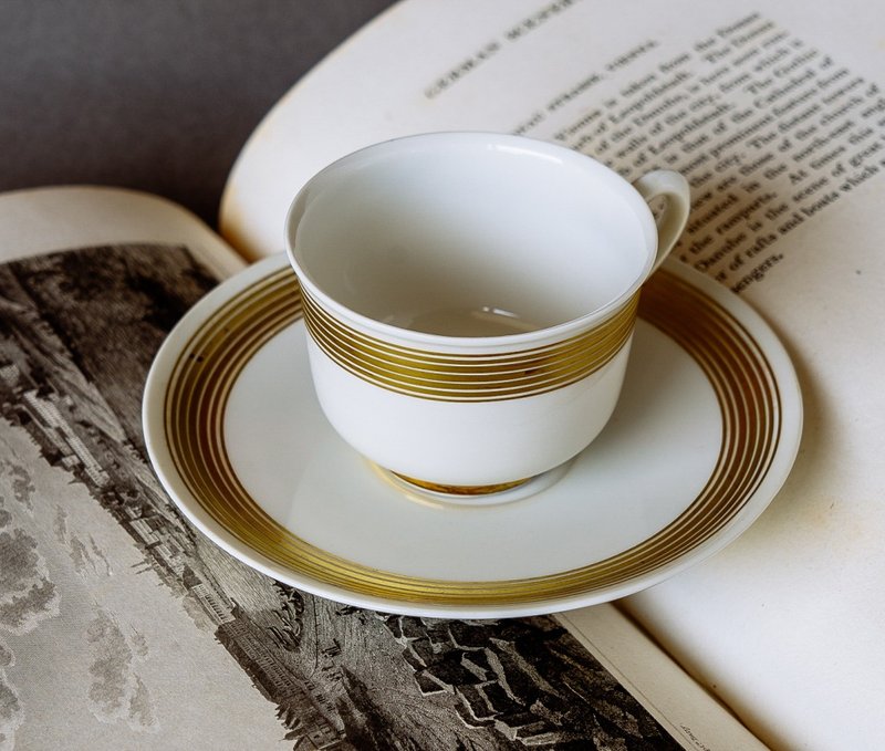 哈勒造型瓷杯 - 西洋古董 - 咖啡杯/马克杯 - 瓷 