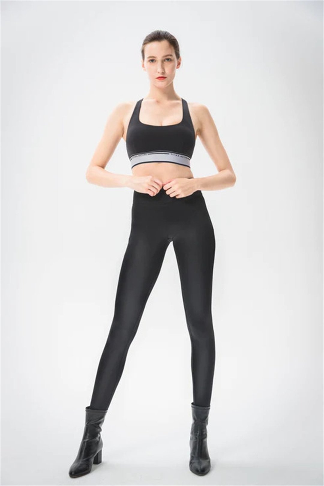 Day 2 Night Shiny Leggings - 女装运动裤 - 其他材质 黑色