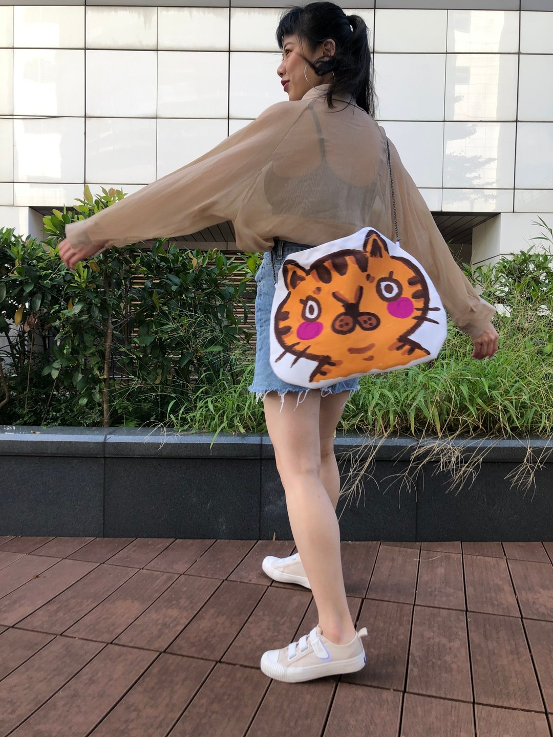 你的帆布包 | 链条包小虎店长 - 侧背包/斜挎包 - 聚酯纤维 咖啡色