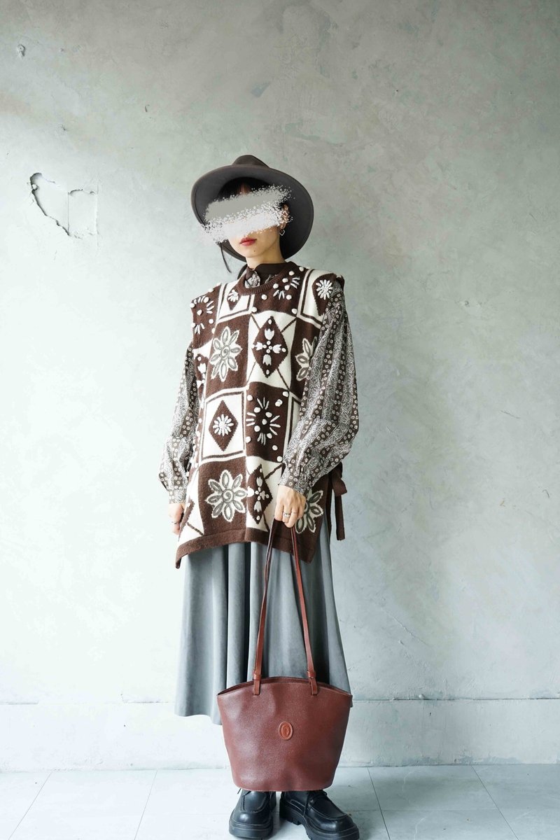 Restyle改造古着-深棕植物标本缇花针织毛衣改制绑带背心 - 女装针织衫/毛衣 - 羊毛 咖啡色