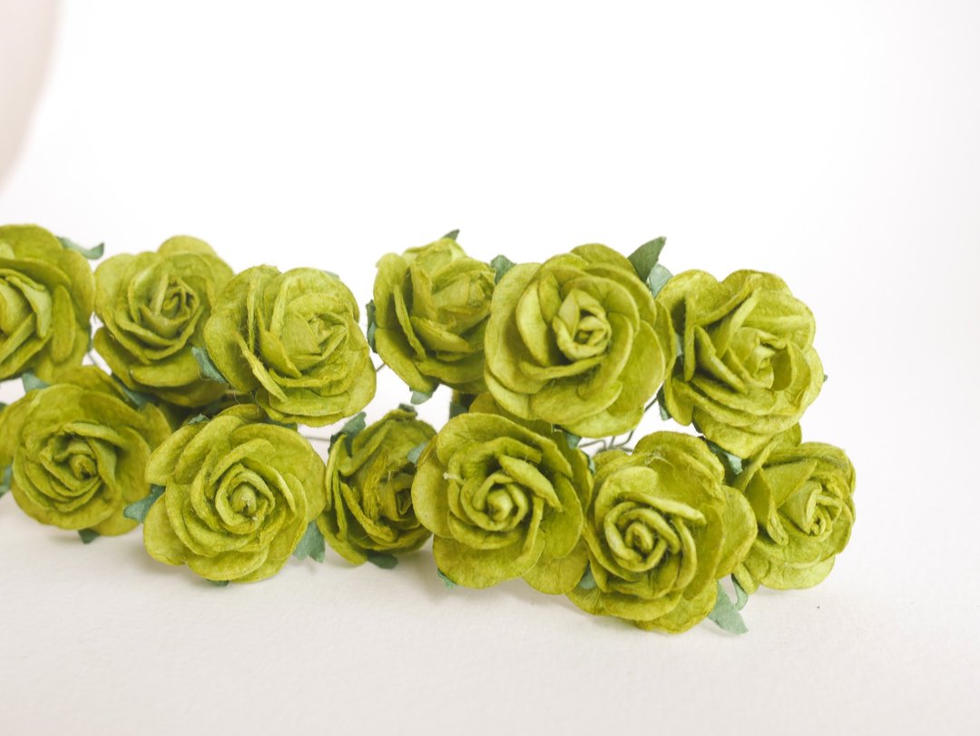 Paper flowers, centerpieces, DIY supplies, 50 pieces size 2.5 cm., green color. - 其他 - 纸 绿色