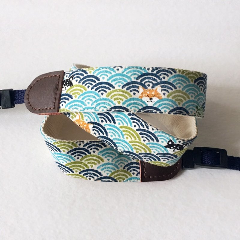 可爱柴犬相机背带-蓝波纹 - 相机 - 棉．麻 蓝色