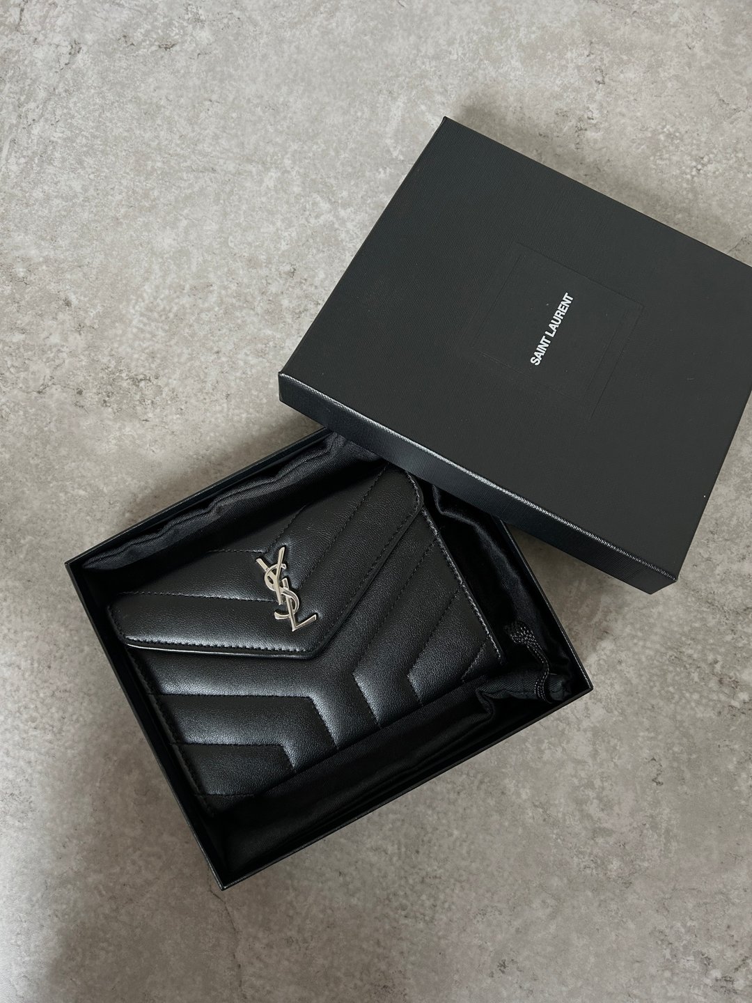 【日本直送 名牌中古包】Yves Saint Laurent イヴ・サンローラン 零钱包 黑色 YSL 皮革 罗纹缝线 2kycf2 - 零钱包 - 真皮 黑色