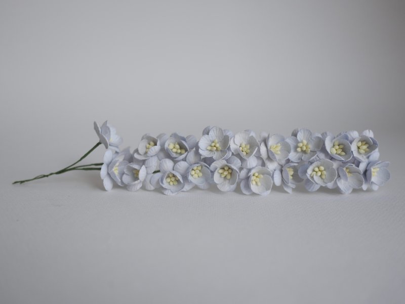 纸花，50朵，尺寸2.5厘米。樱花，蓝灰色。 - 其他 - 纸 蓝色