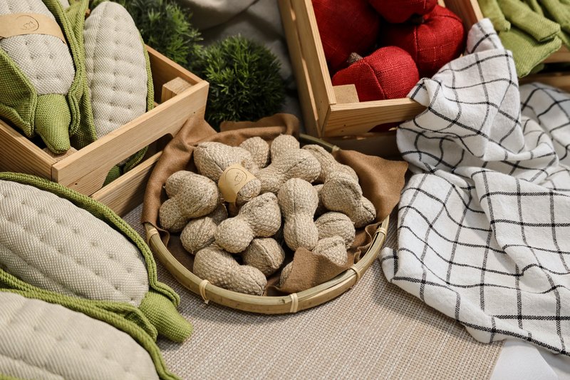 花生 peanut  手作 猫玩具 吊饰 家饰品 儿童玩具 蔬果 - 玩具 - 其他材质 多色