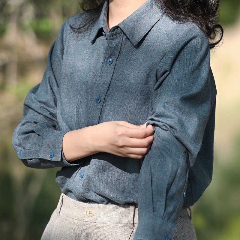 板栗研衣所 独立设计 海盐蓝斜纹法兰绒纯棉基础衬衫百搭叠搭通勤 - 女装衬衫 - 棉．麻 蓝色