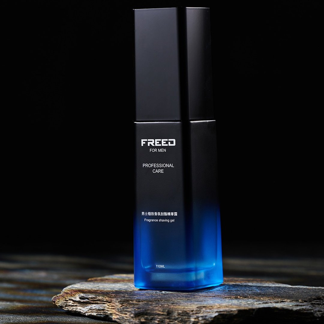 【FREED】男士极致香氛刮胡精华露 定制刻字 男友礼物 - 脸部清洁/卸妆用品 - 玻璃 蓝色