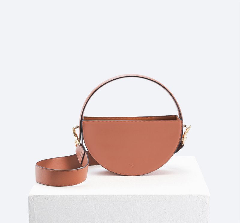 The ONE Bag 素皮革圆包 手拿包 斜背包 侧背包 浅棕色 x 棕色 - 手提包/手提袋 - 人造皮革 咖啡色