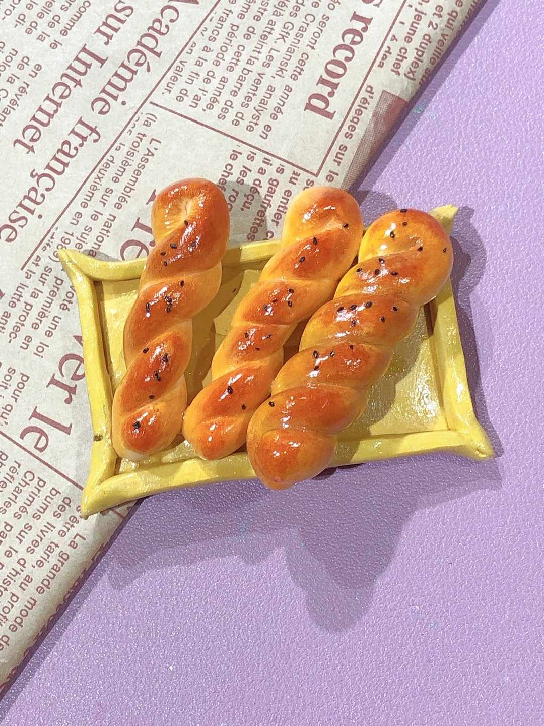 手作黏土卷面包面包磁铁/ 轻黏土/ 树脂土 /磁铁 /定制 /饰品 - 其他 - 粘土 