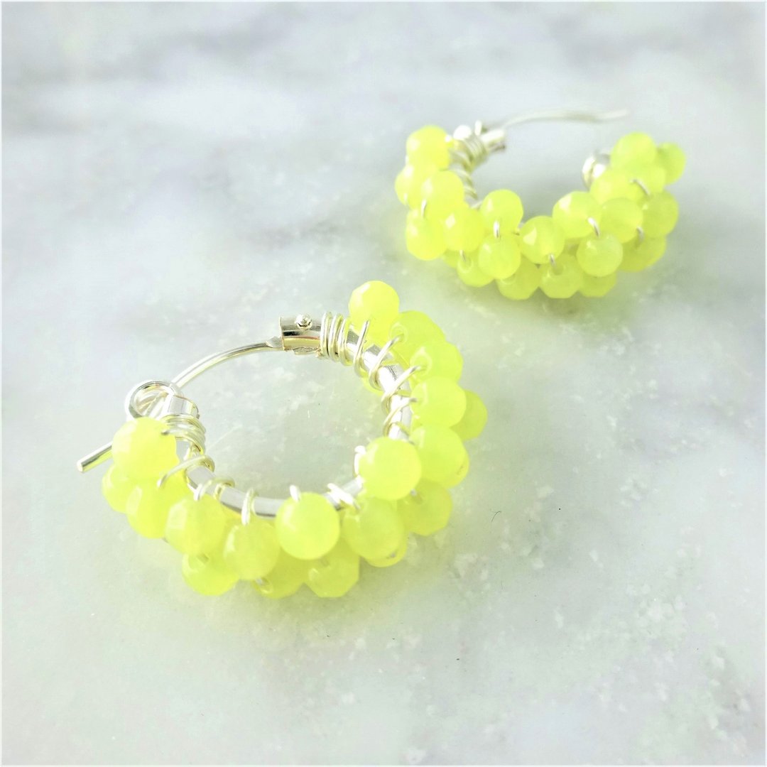 SV*Olive Jade wrapped pierced earring PINEAPPLE - 耳环/耳夹 - 宝石 黄色