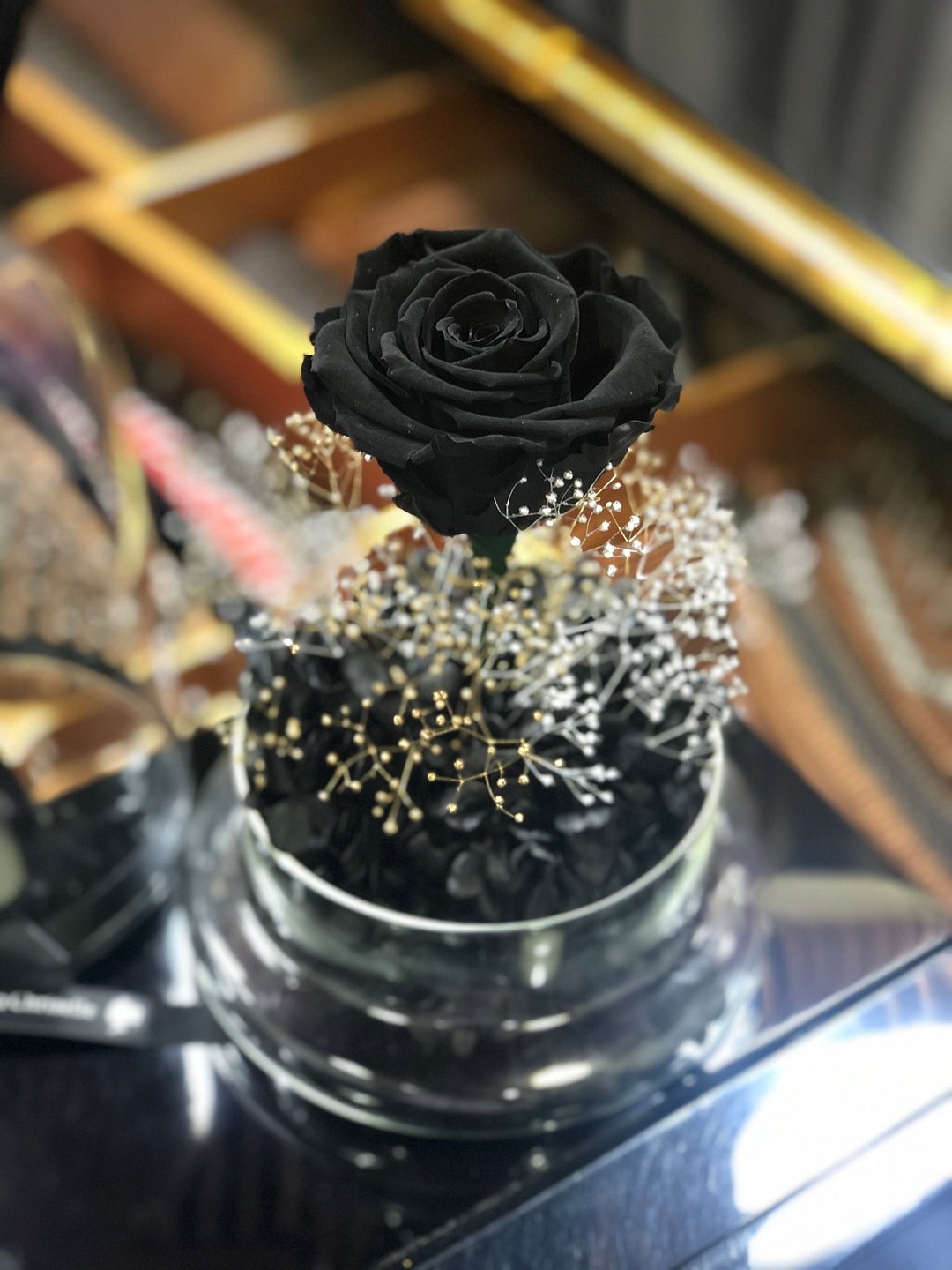 (香港自取) 闪耀黑色 玫瑰 保鲜花礼 保鲜花瓶 永生花盆 不凋花 - 干燥花/捧花 - 植物．花 黑色