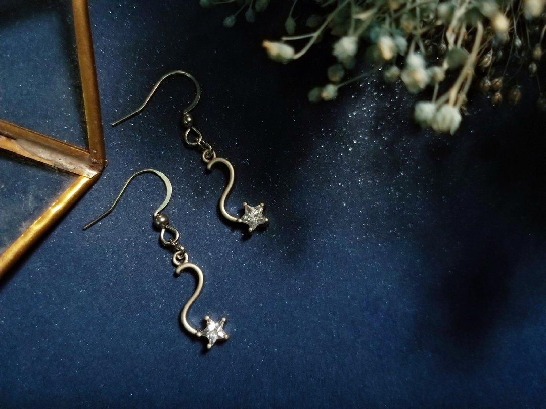 -Little star-锆石耳环 - 耳环/耳夹 - 其他金属 紫色