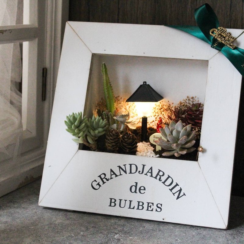 【圣诞限定】下班随手作 | 路灯多肉相框 - 木工/竹艺 - 木头 