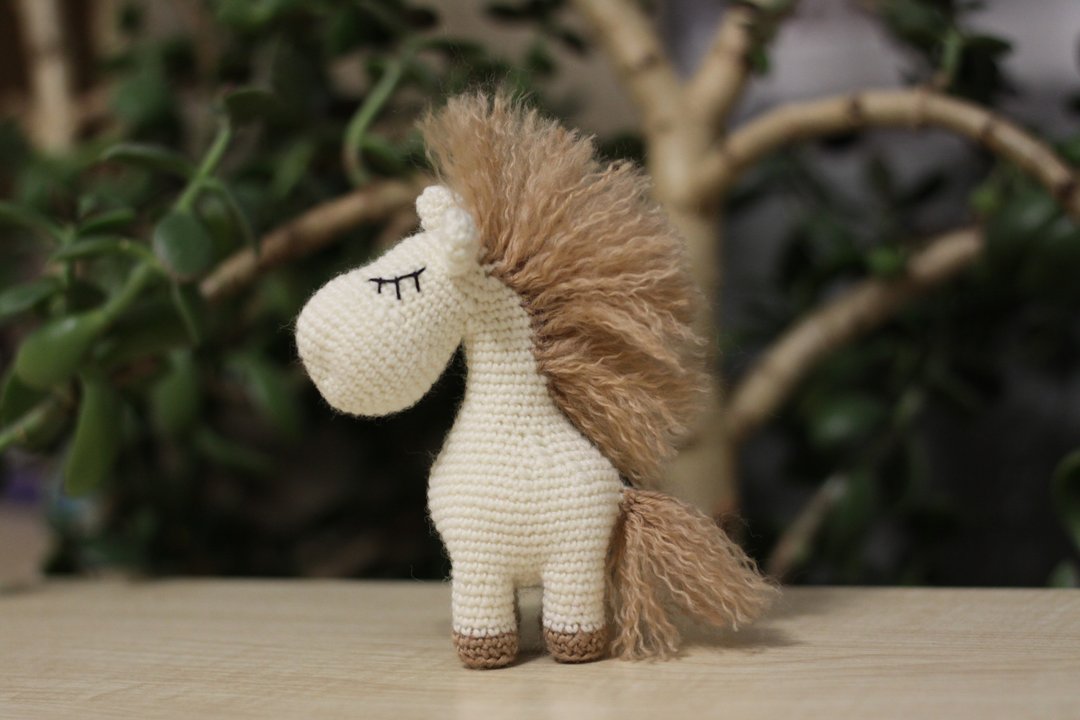 Crochet horse toy, handmade amigurumi horse, crochet horse, soft crochet toy - 玩具/玩偶 - 羊毛 