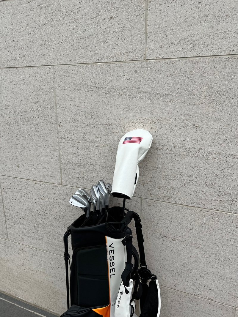 【Tee Time Golf 】 美国国旗高尔夫球杆套 Driver Headcover  一 - 运动配件 - 人造皮革 白色